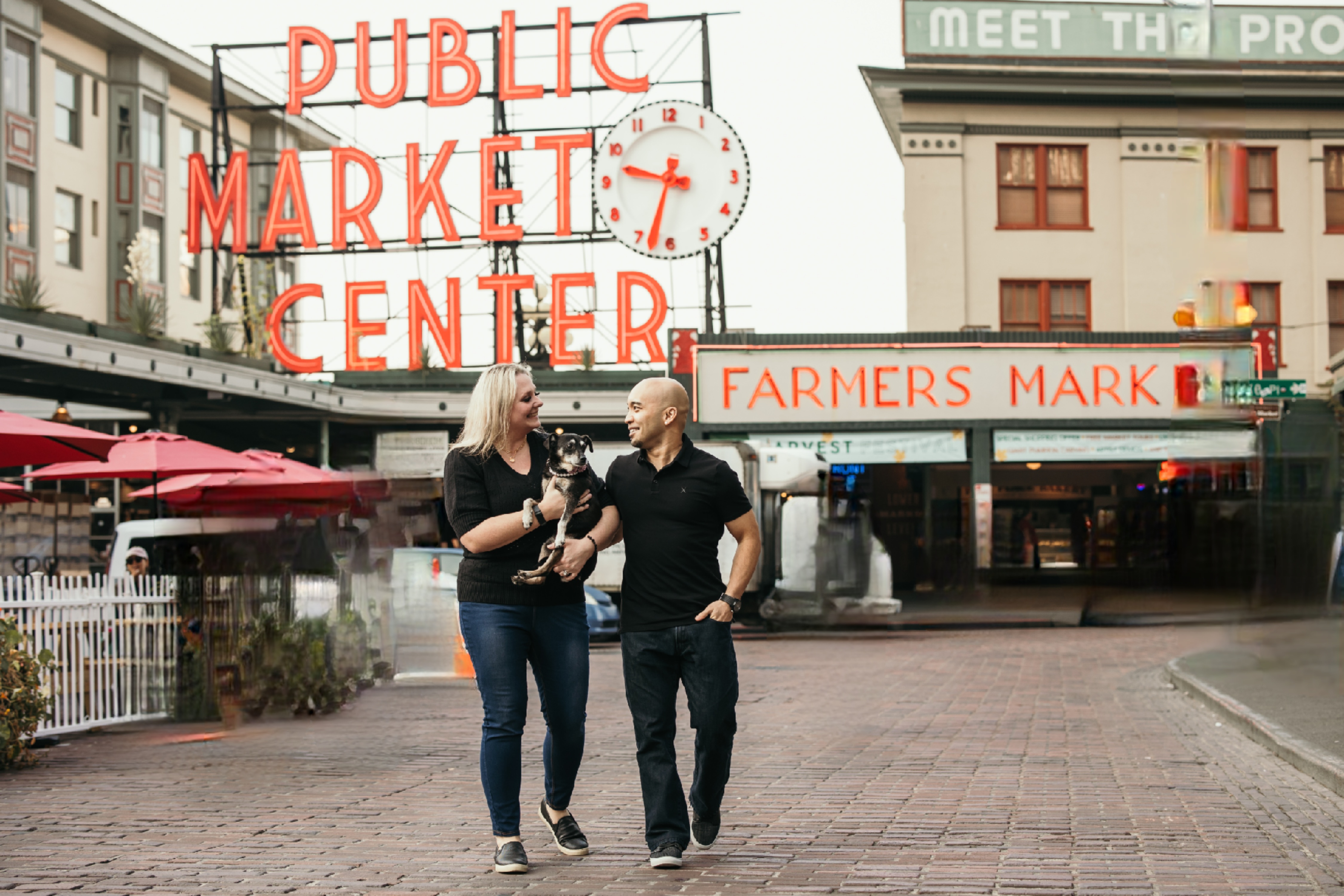 Ola and Ryan at Pike Place Market